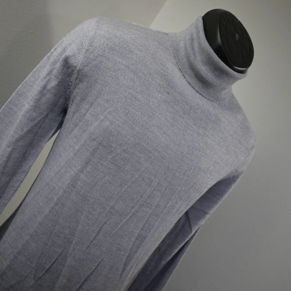 Banana Republic Turtleneck Sweater Mens Small Gray 100% Merino Wool Long Sleeve